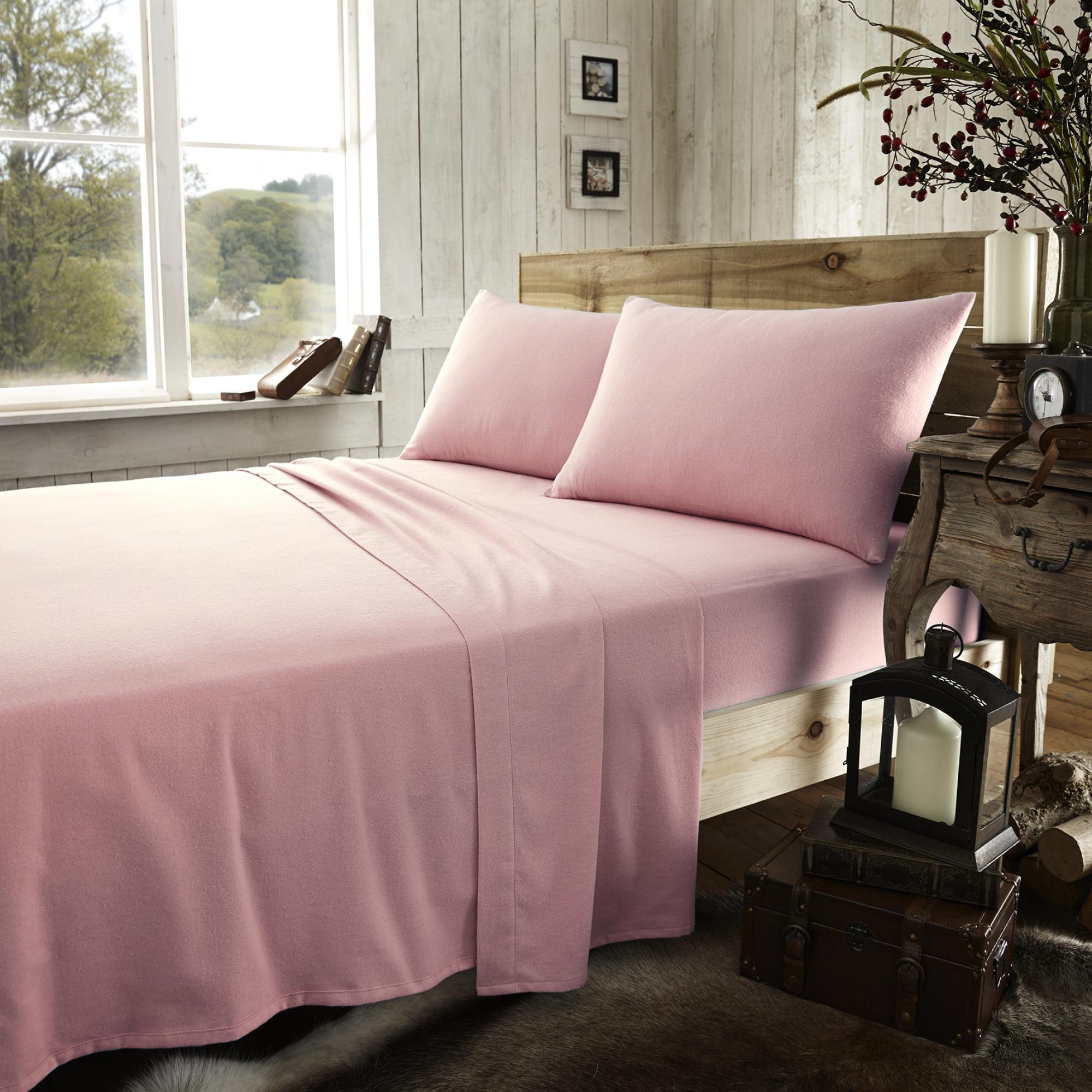 FLANNEL PLAIN FITTED SHEET PINK