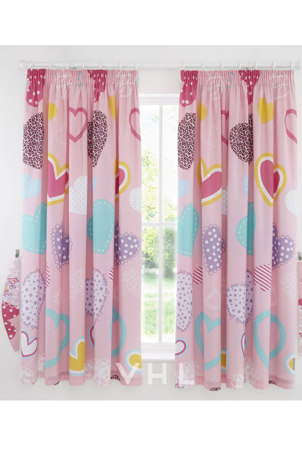 Kids Range Curtains Hearts Pink