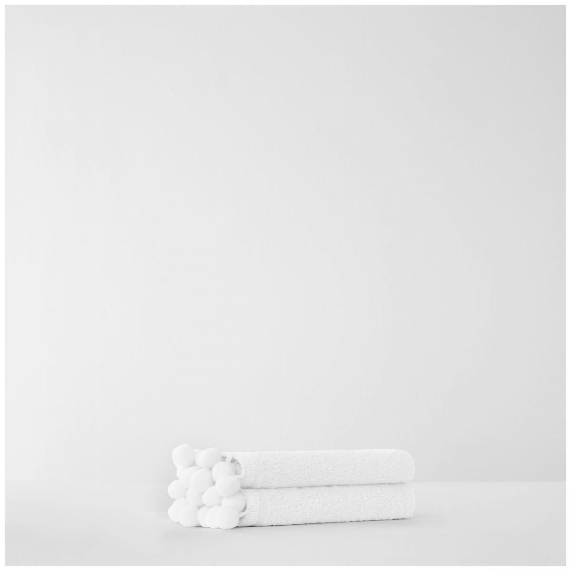 POM POM FACE TOWEL WHITE