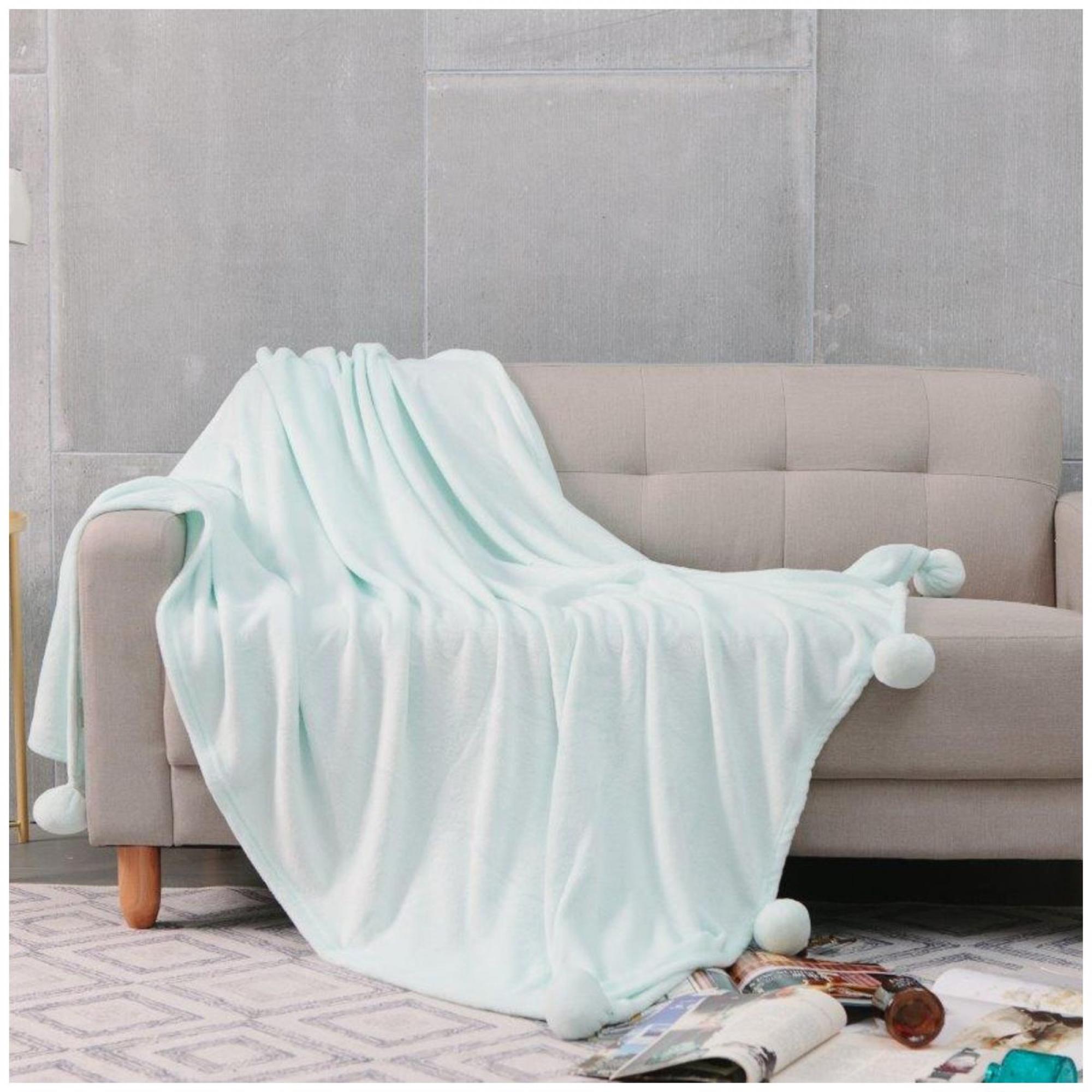 Pom Pom Throw Solid Papermint