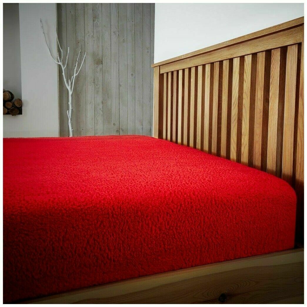 Teddy Fitted Sheet Cover Red