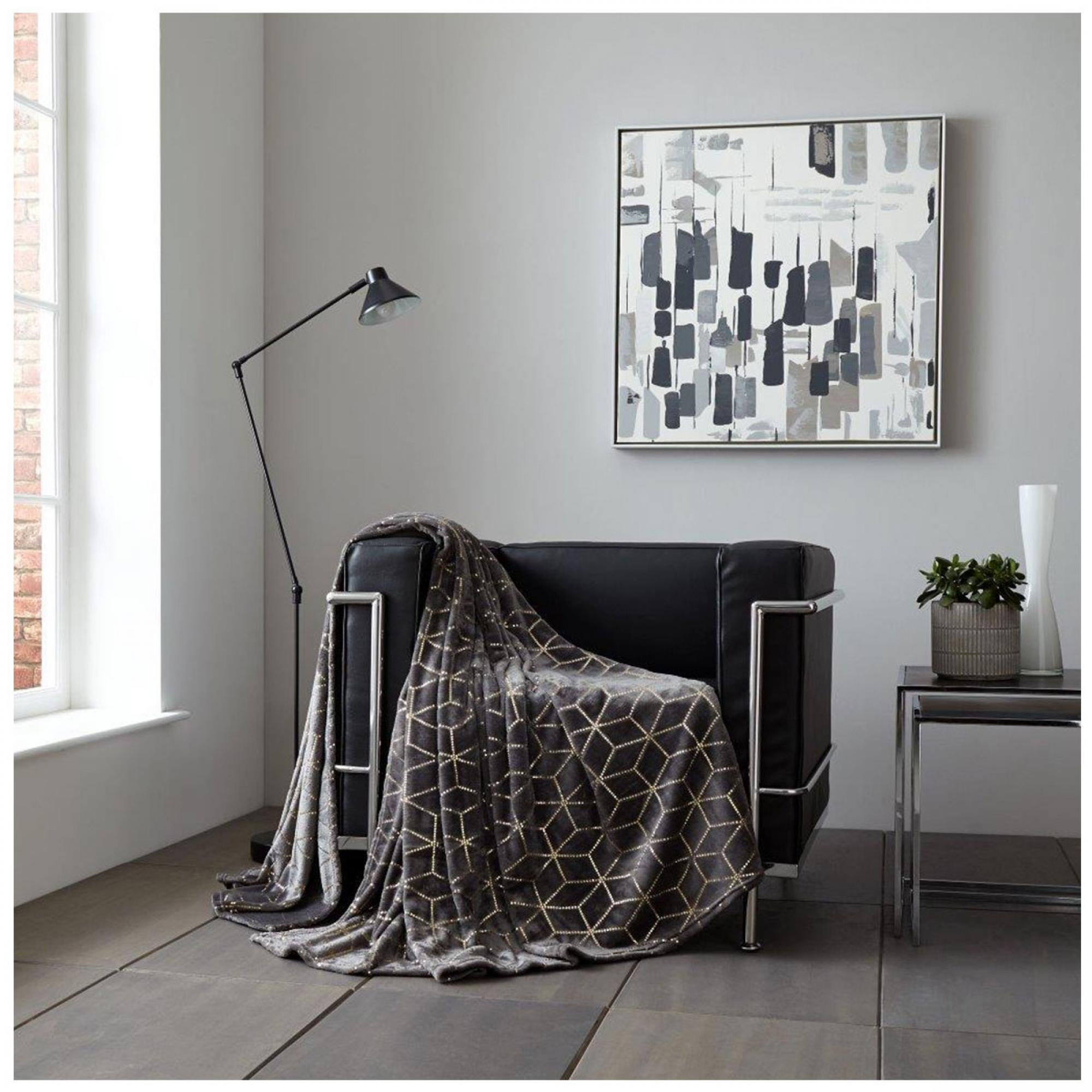 Throw Metallic Cube Charcoal/gold