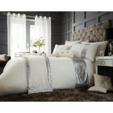 GLAMOROUS CUSHION COVER CREAM - 2204