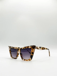 Pale Tortoiseshell Oversized Cat Eye Sunglasses with Smoke Lenses
