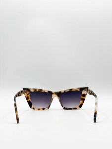 Pale Tortoiseshell Oversized Cat Eye Sunglasses with Smoke Lenses