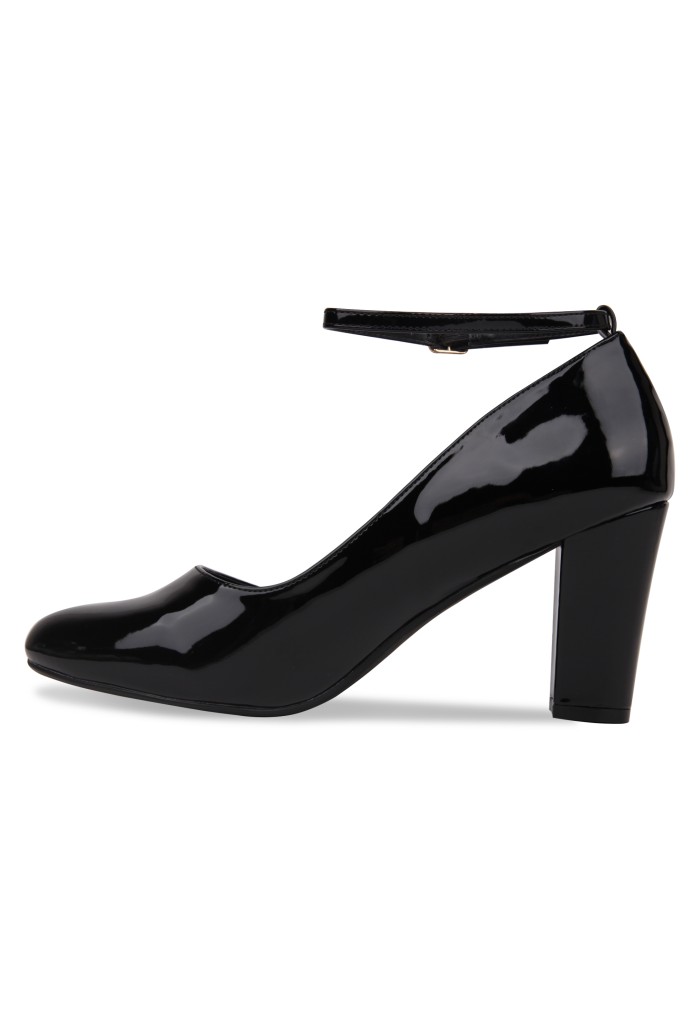 Women Block Heel Ankle Strap Shoes Black patent